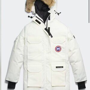 Canada Goose Men's Expedition Parka in white with fur